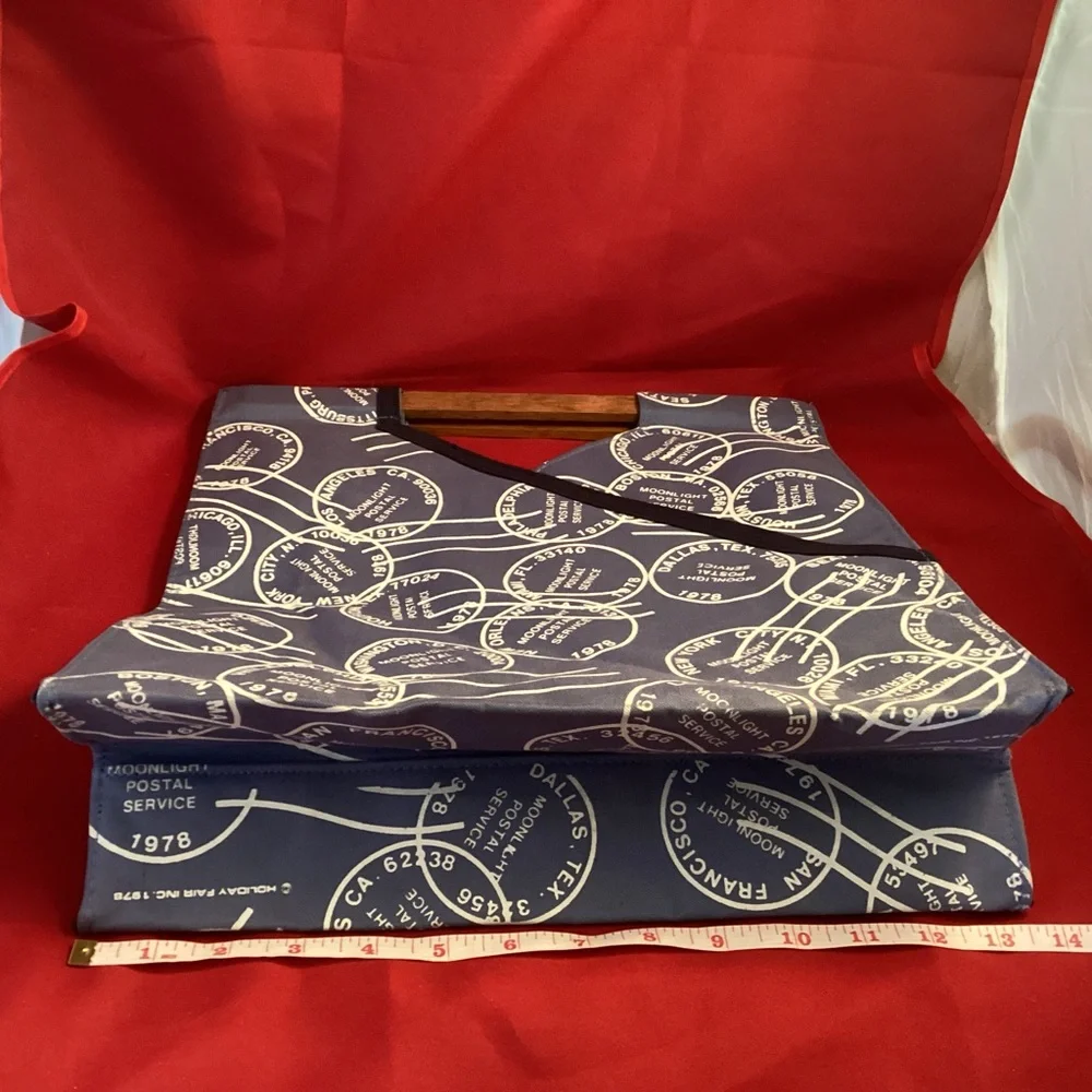 Holiday Fair 1978 tote bag with wood handles - Picture 6 of 11